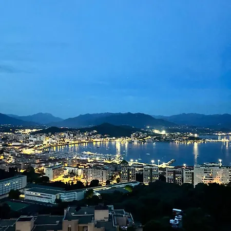 Superbe T3 Avec Rooftop Vue Et Montagne Apartament Ajaccio (Corsica)