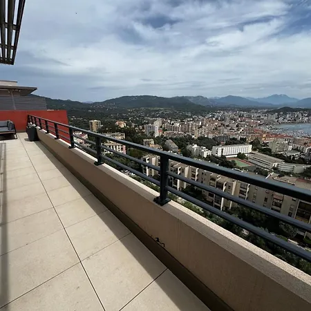 Apartament Superbe T3 Avec Rooftop Vue Et Montagne