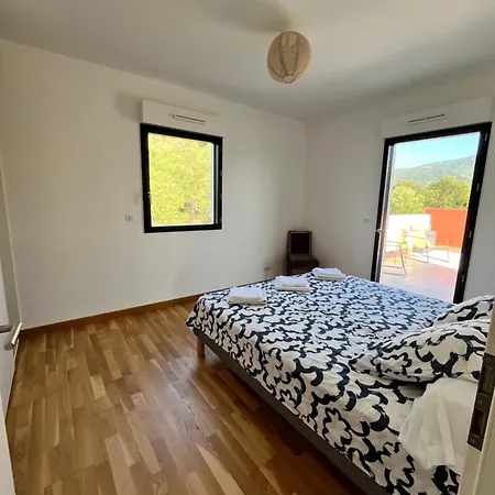 شقة Superbe T3 Avec Rooftop Vue Et Montagne