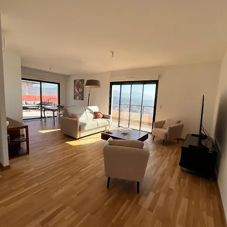 شقة Superbe T3 Avec Rooftop Vue Et Montagne *